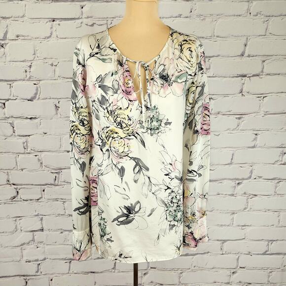 White House Black Market Tops - White house Black Market Blouse 100% Silk Womens L Floral Fairycore Flowy